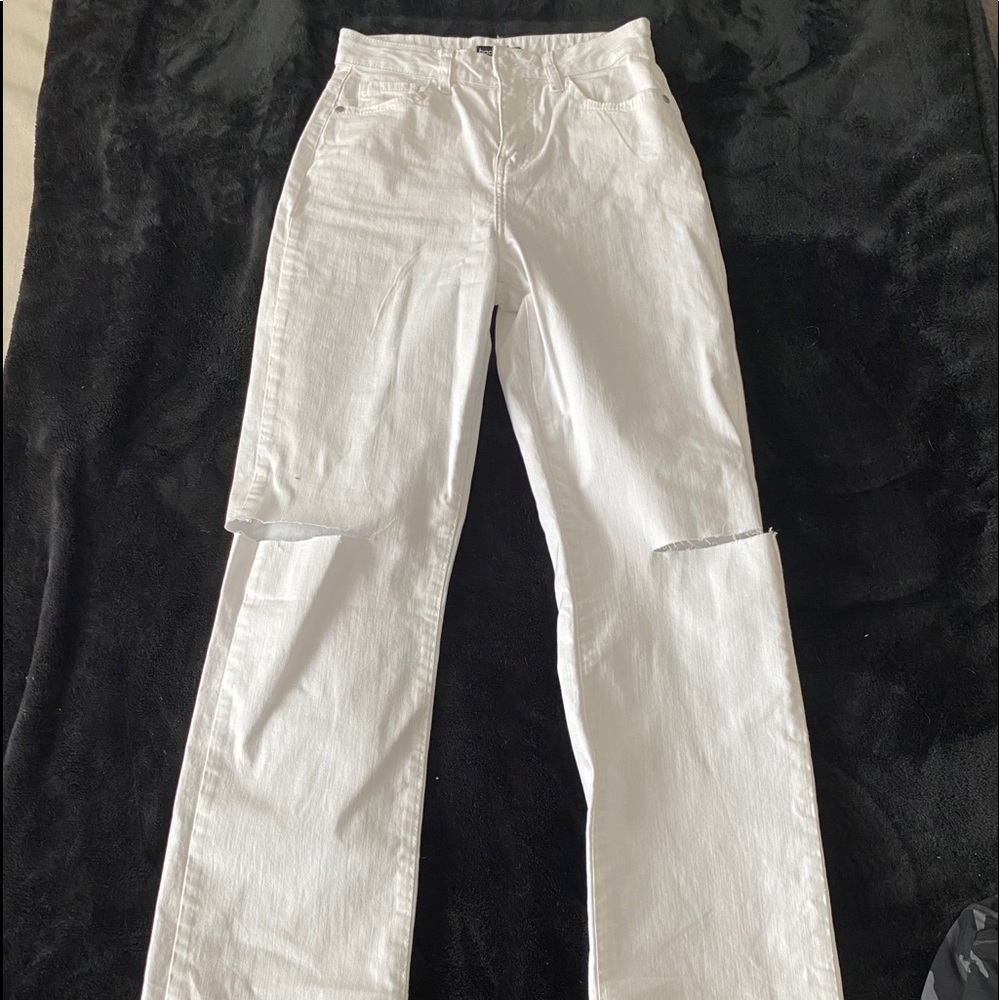 Boohoo white ripped boyfriend jeans